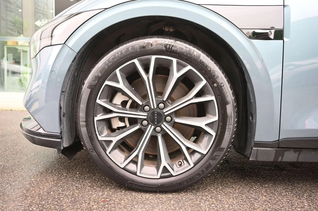 Zeekr 2025 Zeekr 007 4-wheel drive intelligent driving version 75kWh automatic gear 3