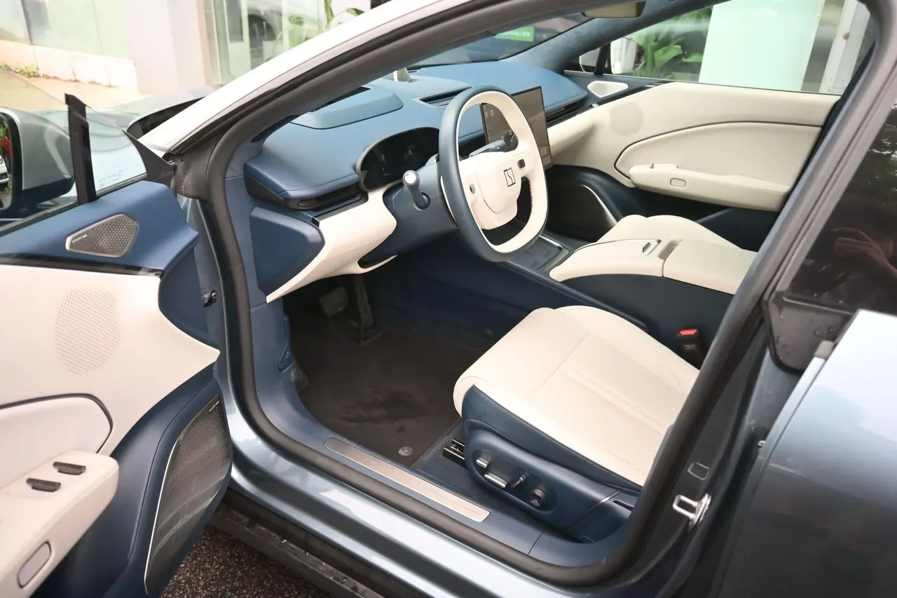 Zeekr 2025 Zeekr 007 4-wheel drive intelligent driving version 75kWh automatic gear 7