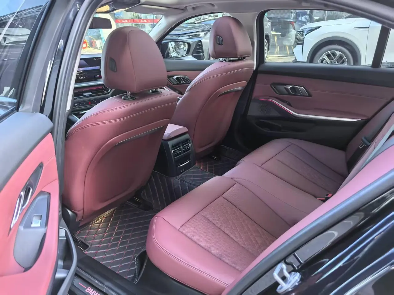 BMW 2025 i3 eDrive 35 L automatic gear 10