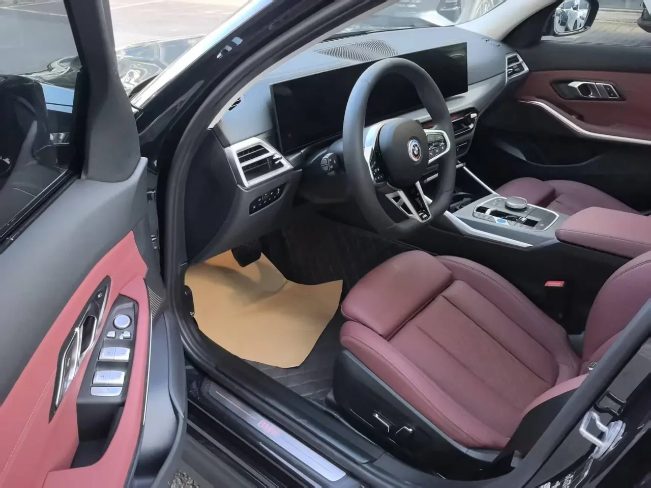BMW 2025 i3 eDrive 35 L automatic gear 14