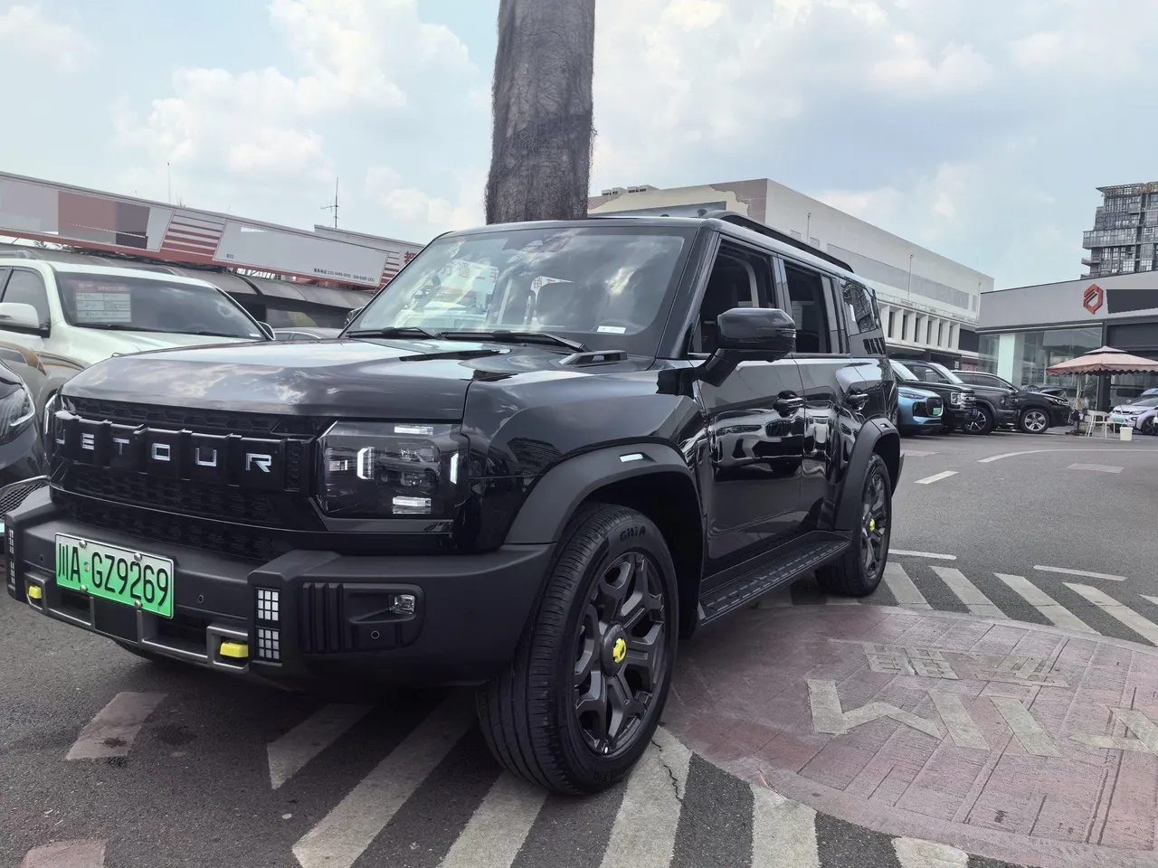 Jetour 2025 ShanHai T2 C- DM 1.5T 206km XWD Crossing Long Edition 7-seat Automatic Gear - View 1