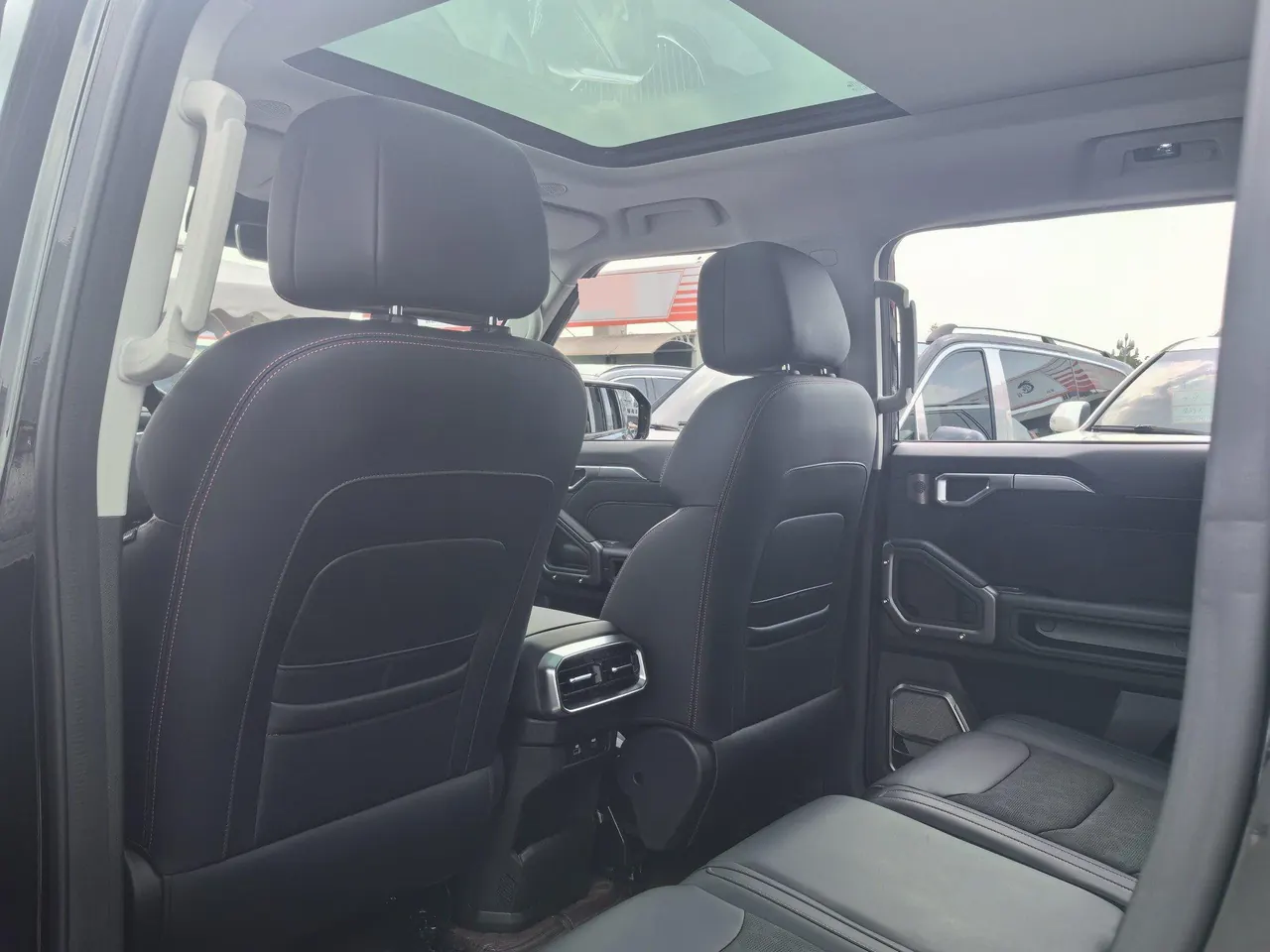 Jetour 2025 ShanHai T2 C- DM 1.5T 206km XWD Crossing Long Edition 7-seat Automatic Gear 8