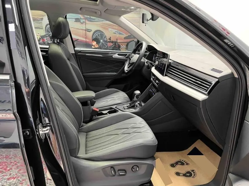 Volkswagen 2022 Tiguan L 2.0TSI 330TSI Two-Drive Smart Edition Automatic Gear 6