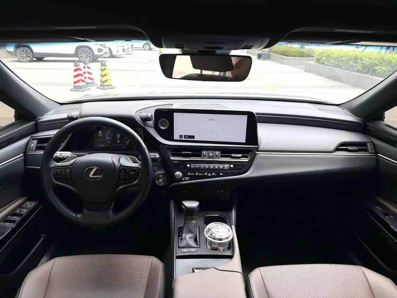 Lexus ES (Imported) 2023 ES260 2.5 Excellence Automatic Gear 4