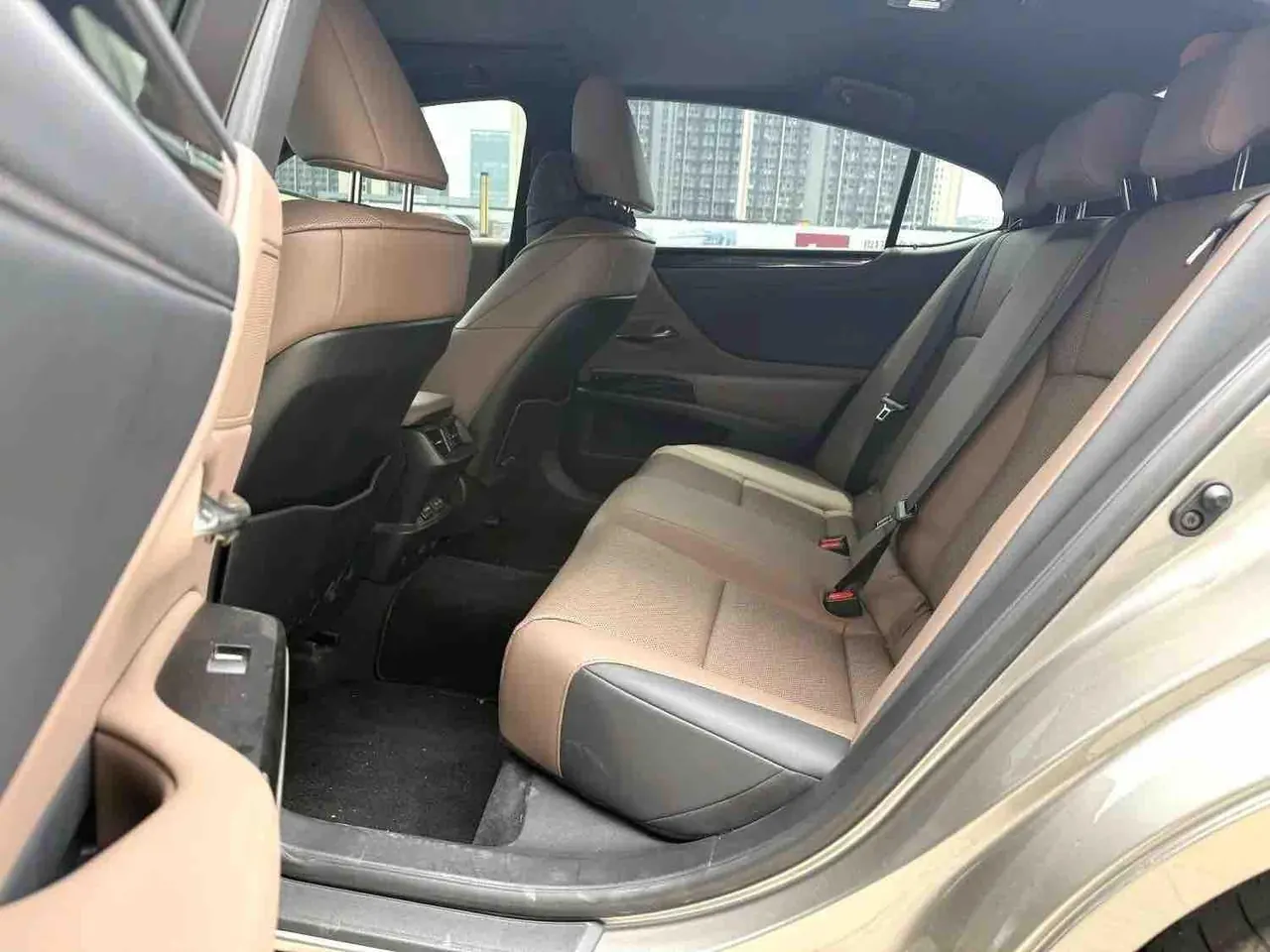Lexus ES (Imported) 2023 ES260 2.5 Excellence Automatic Gear 5