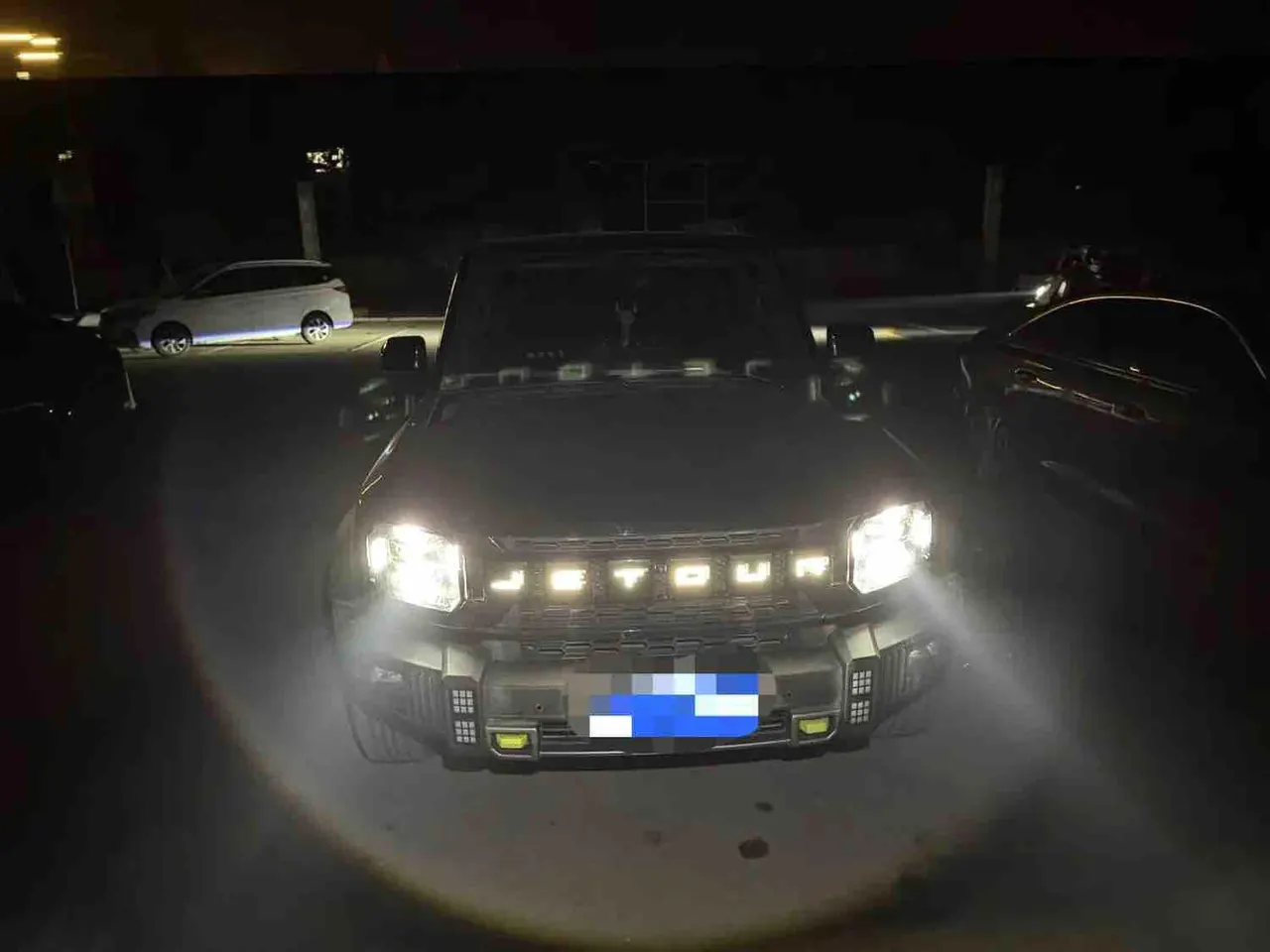 Jetour 2023 Traveler 2.0T 4WD Crossing PRO Automatic Gear 2