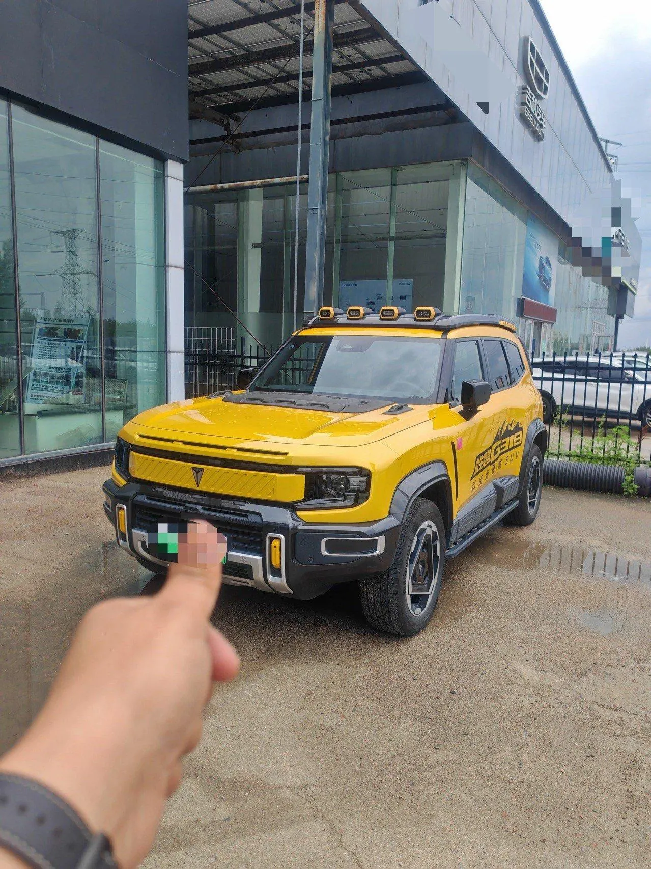 Открыть галерею: ChangAn Deepal 2025 G318 Worry-Free Crossing Edition Four-wheel Drive Secret Edition Automatic Gear