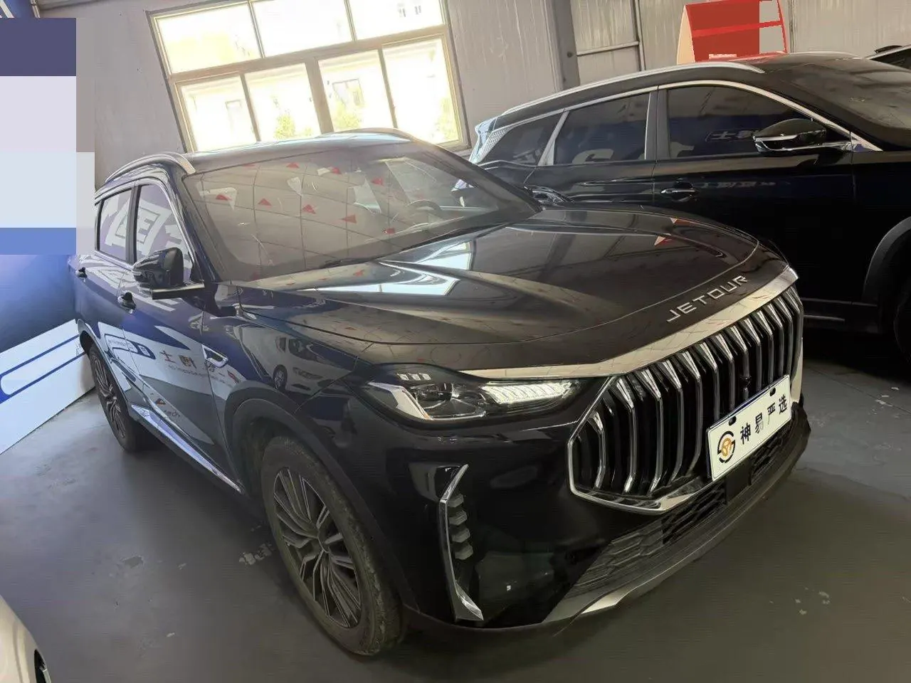 Jetour 2023 X70 PLUS 1.5T Brave PLUS5 Automatic Gear 2