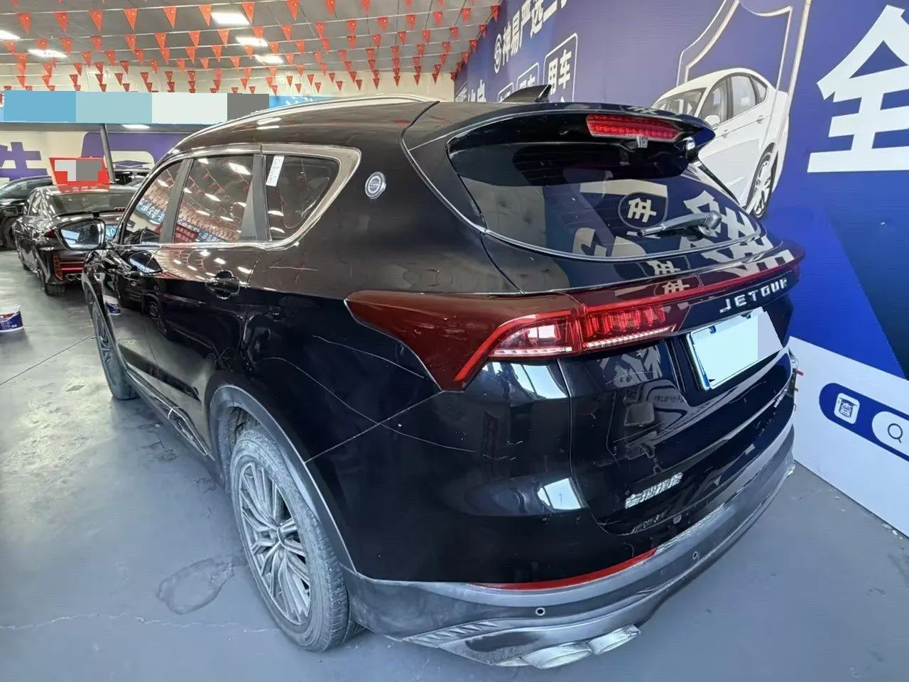 Jetour 2023 X70 PLUS 1.5T Brave PLUS5 Automatic Gear 5
