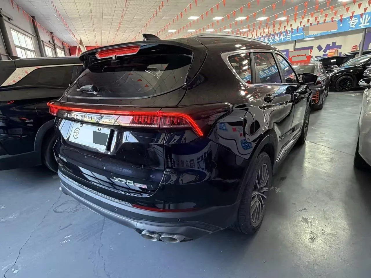 Jetour 2023 X70 PLUS 1.5T Brave PLUS5 Automatic Gear 9