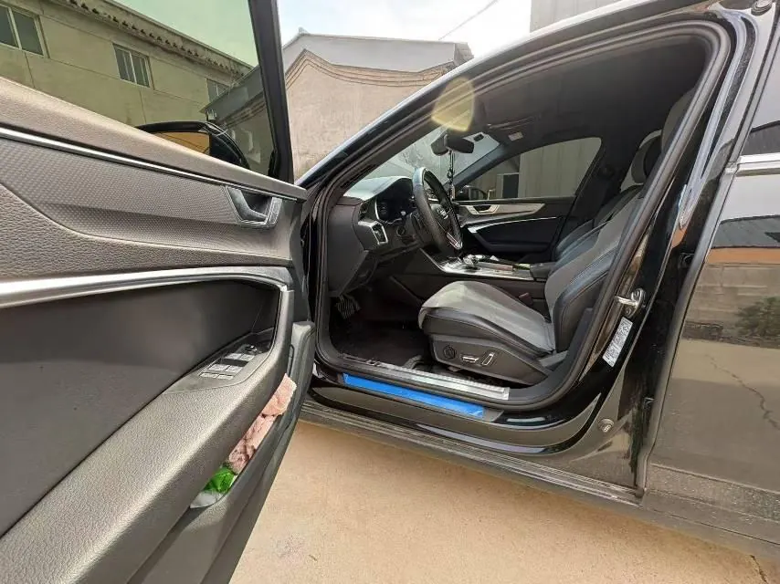 Audi 2023 A6L 2.0TFSI 45TFSI Zhenzhiya Automatic Gear 7