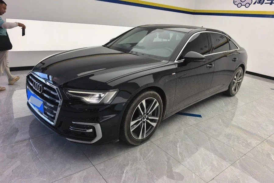 Audi 2023 A6L 2.0TFSI 40TFSI Deluxe Dynamic Automatic - View 1