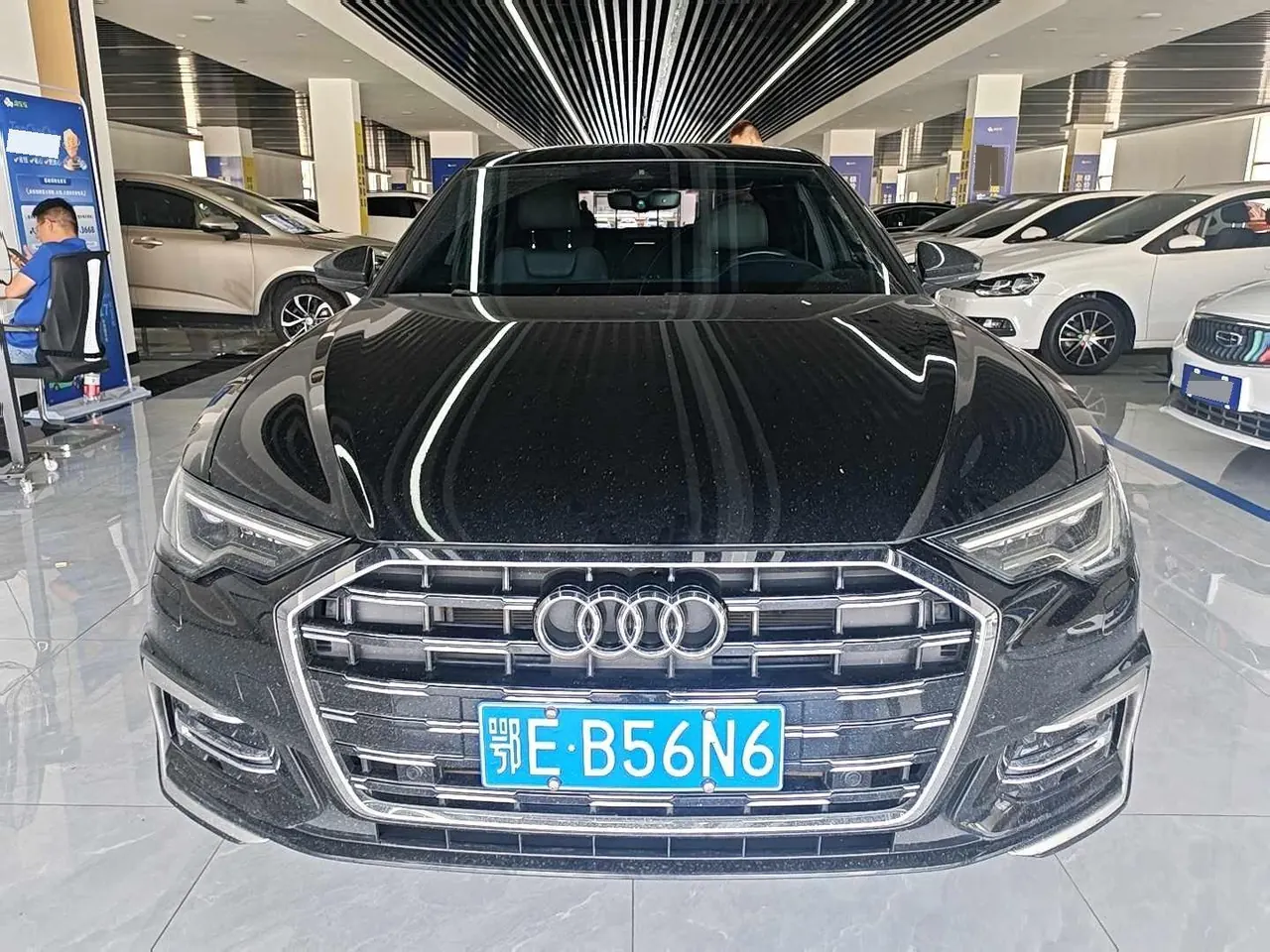 Audi 2023 A6L 2.0TFSI 40TFSI Deluxe Dynamic Automatic 2
