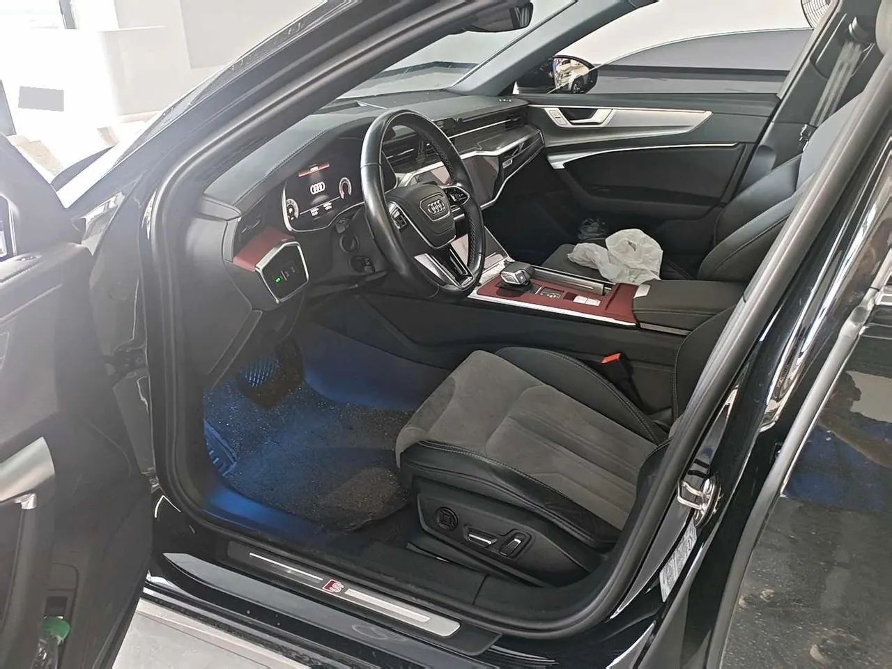 Audi 2023 A6L 2.0TFSI 40TFSI Deluxe Dynamic Automatic 6