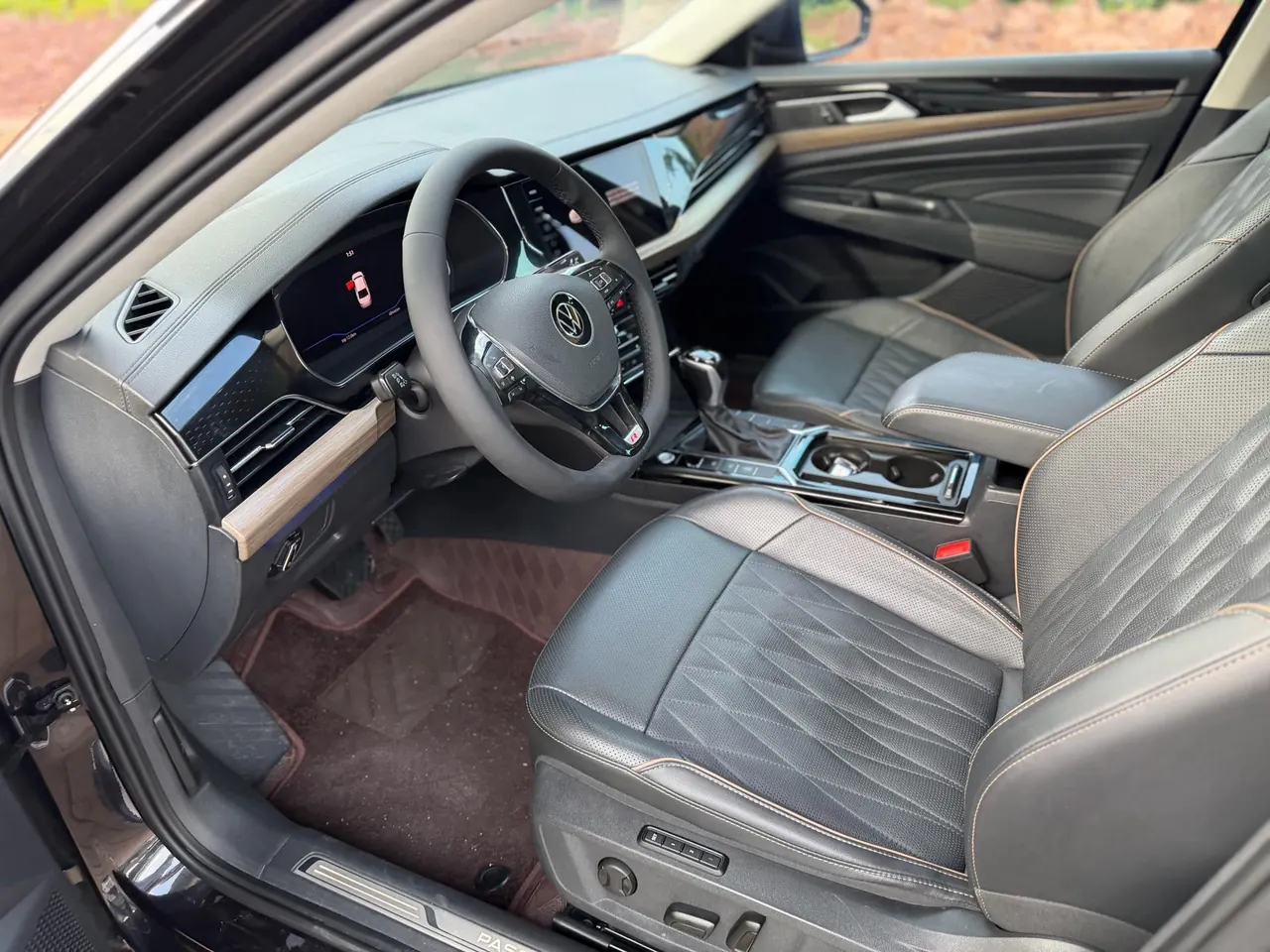 Volkswagen 2021 Passat 2.0TSI 330TSI Deluxe Edition Automatic 2