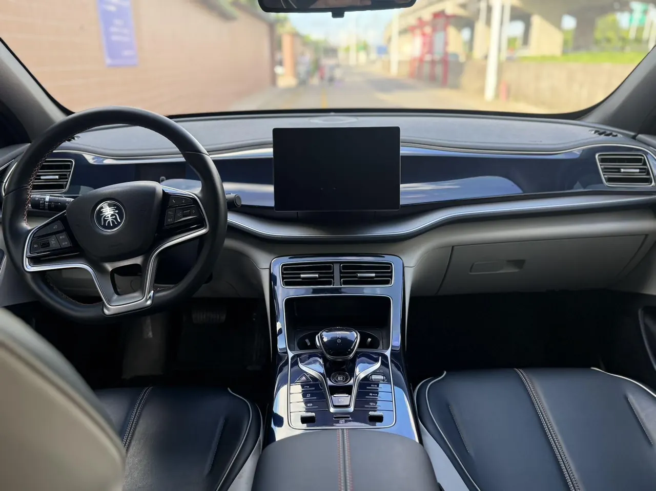 BYD 2021 Qin PLUS EV 400KM Luxury Automatic Gear 3