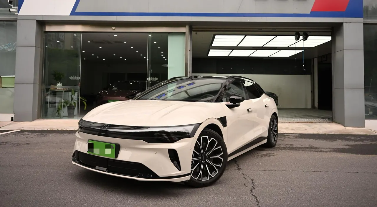 Open image lightbox: Zeekr 2025 Zeekr 007GT Long Endurance Rear Drive Smart Driving Edition 100kWh Automatic Transmission