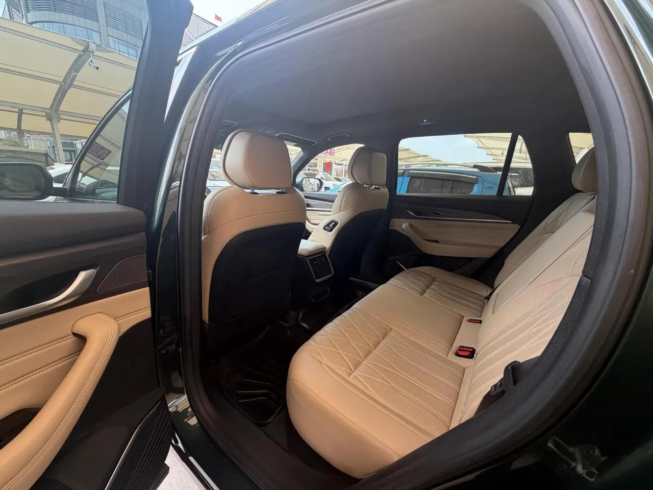 Geely 2025 XingyueL (Monjaro) 2.0TD Oriental Obsidian 4WD full-moon version automatic gear 4
