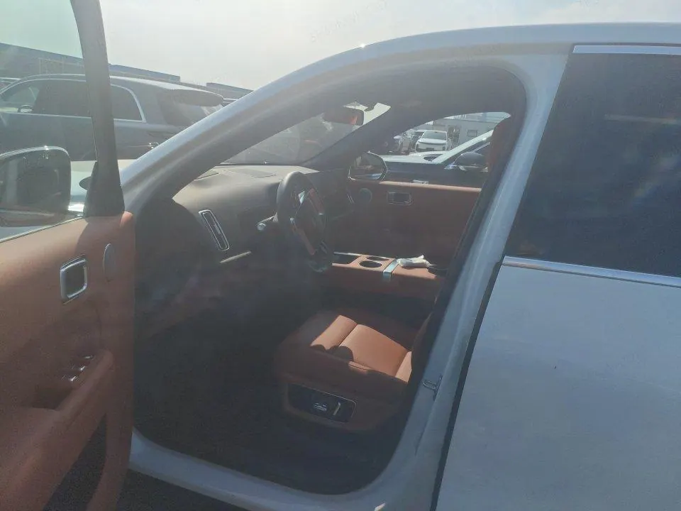 Li 2025 L8 Max Intelligent Rejuvenation Automatic Gear 6