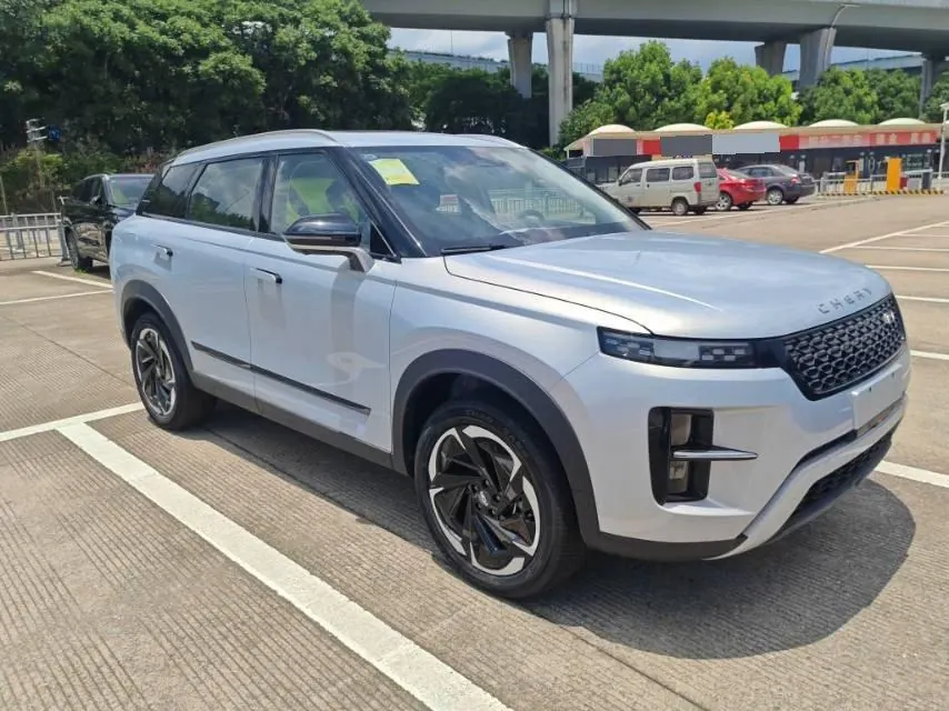 Chery 2025 Ruihu 7 C- DM 1.5T 120KM Royal Automatic 3