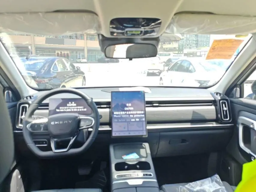 Chery 2025 Ruihu 7 C- DM 1.5T 120KM Royal Automatic 5
