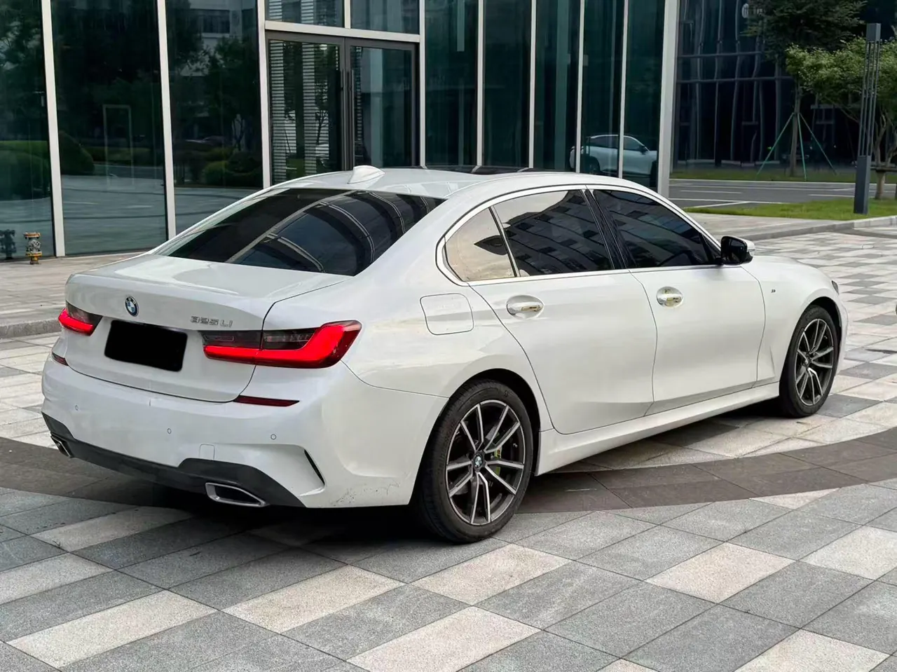 BMW 3 Series 2022 325Li 2.0T M Sports Suit (Modified) Automatic Gear 2