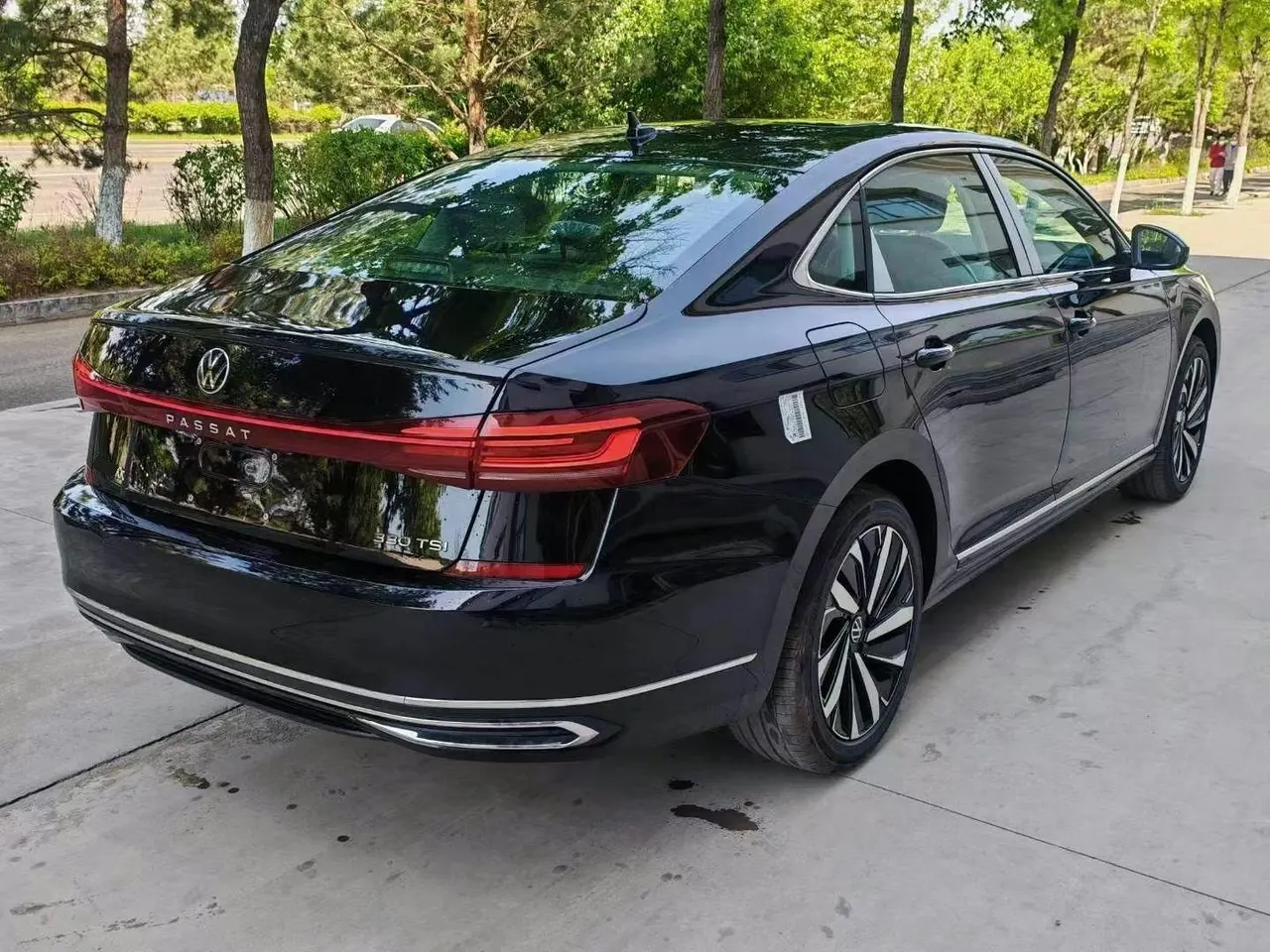 Volkswagen 2023 Passat 2.0TSI 330TSI Elite Edition Automatic 8