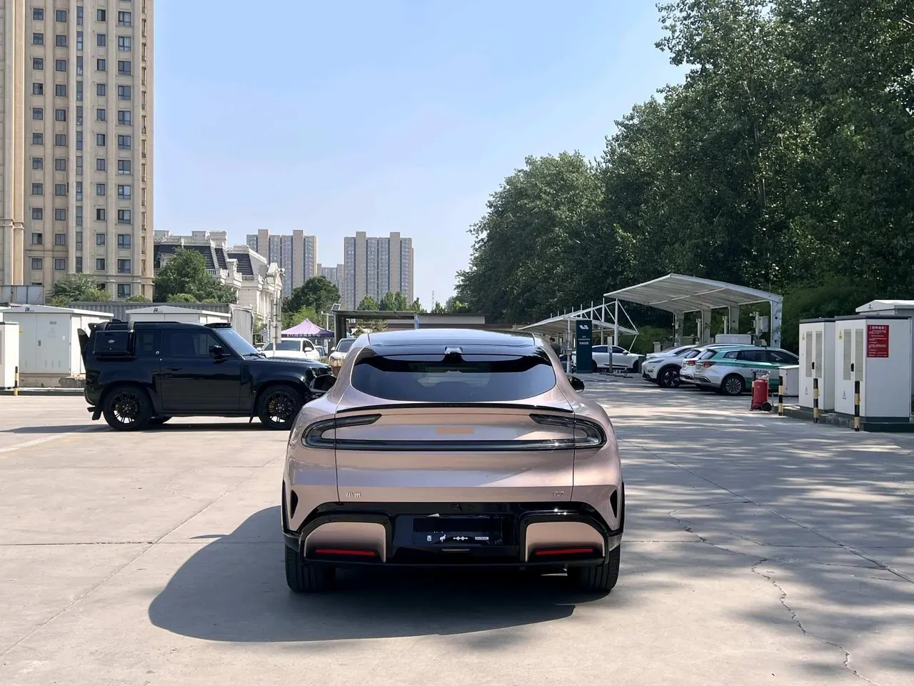MI 2025 YU7 Long Endurance Four-wheel Drive Pro Edition Automatic Gear 4