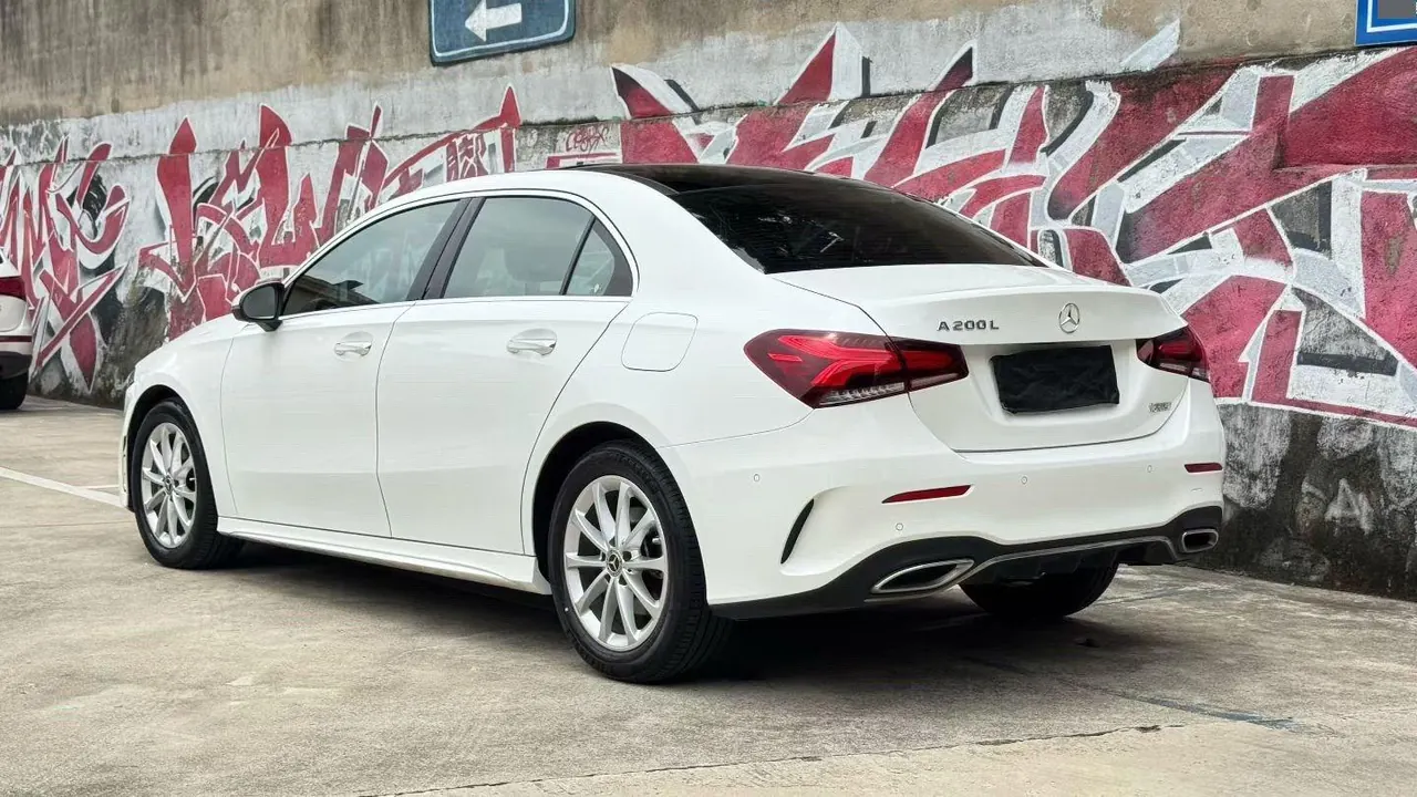 Mercedes Benz Class A 2021 A 200 L 1.3T Fashion Automatic Gear 3