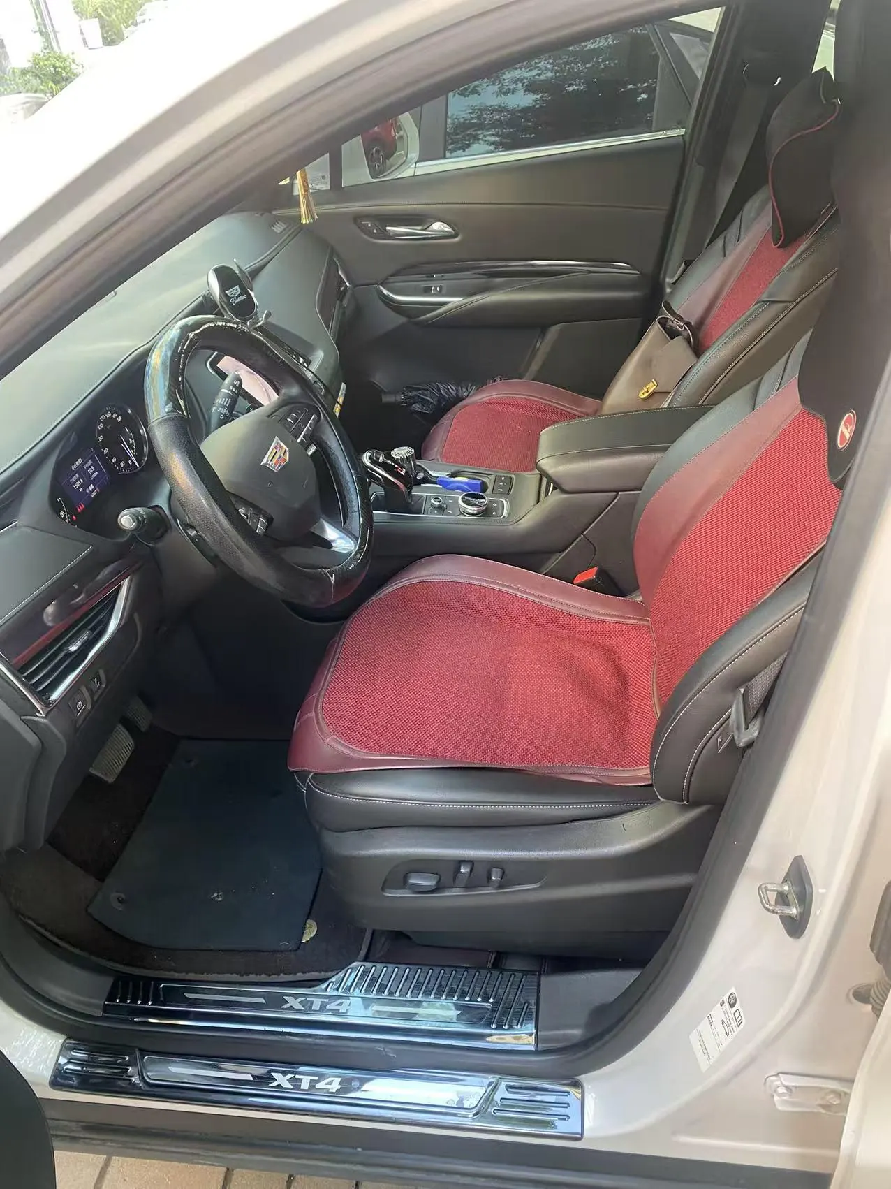 Cadillac 2021 XT4 2.0T 28T Two-Drive Leading Automatic Gear 5