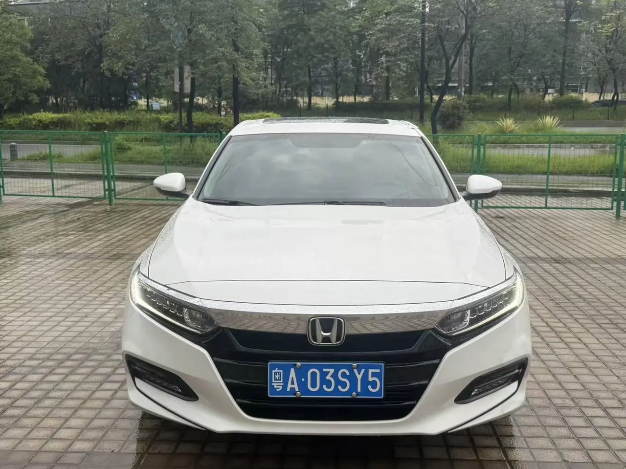 Honda 2021 10th Generation Accord 1.5T Stepless 260TURBO Luxury Star Limited Edition Automatic Gear 2
