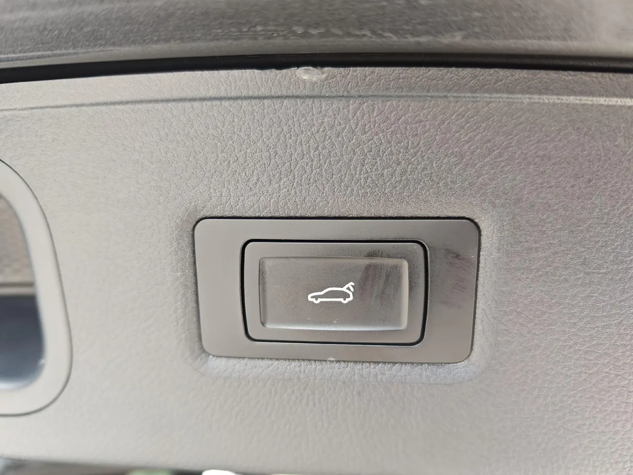 Voyah 2025 FREE four-wheel drive dry Kun version of automatic gear 15