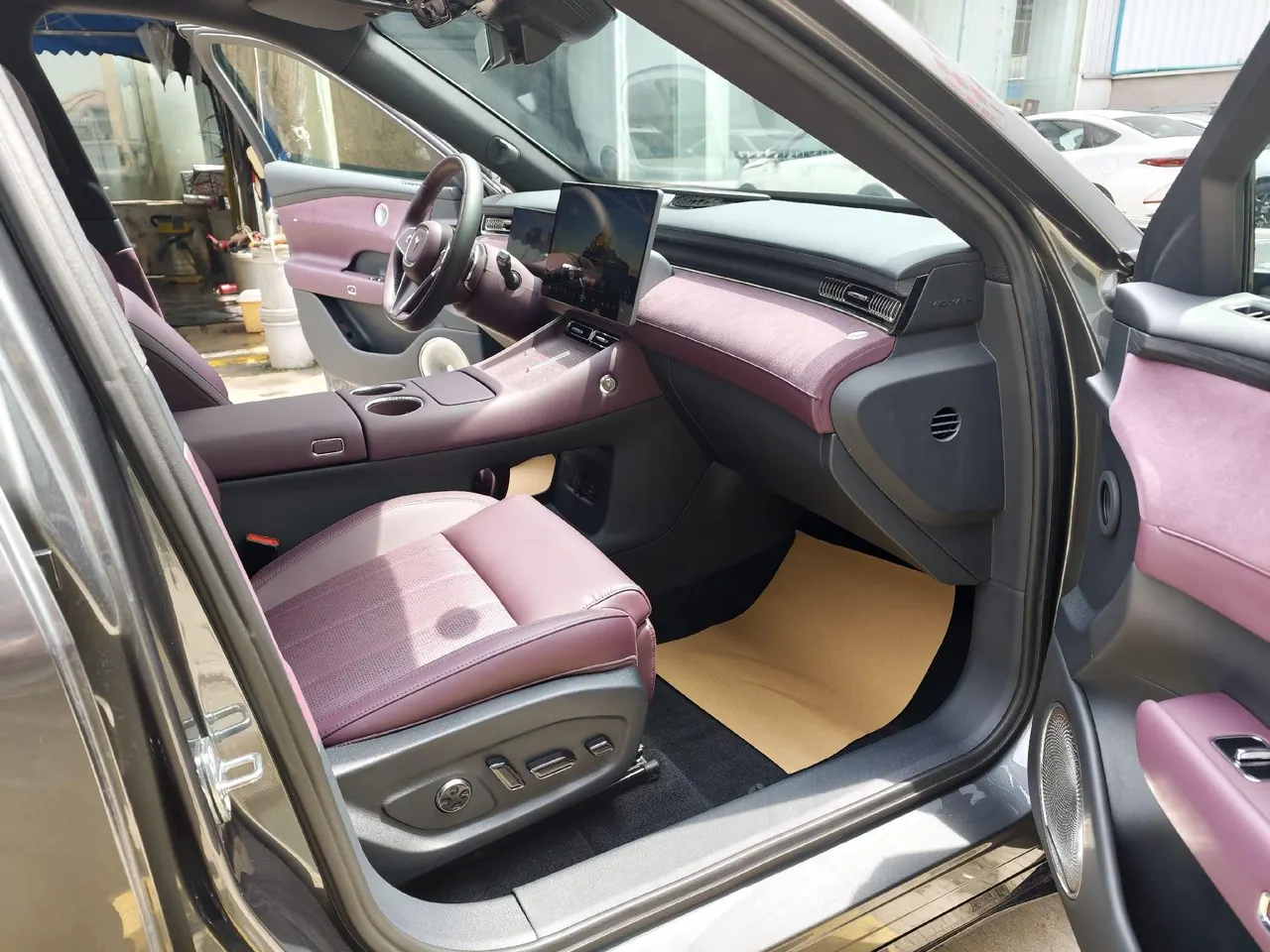 Voyah 2025 FREE four-wheel drive dry Kun version of automatic gear 18