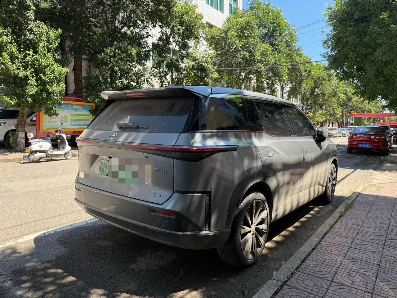 Toyota 2025 BZ3X 520 Pro Automatic 3