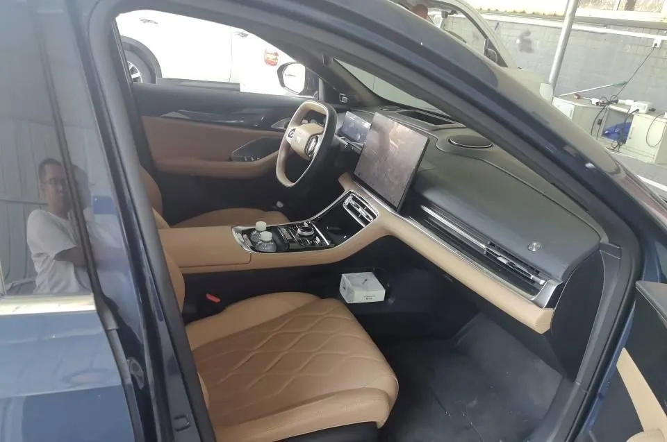 Geely Galaxy 2025 A7 EM-i 1.5 150km Discovery Edition Automatic Gear 5
