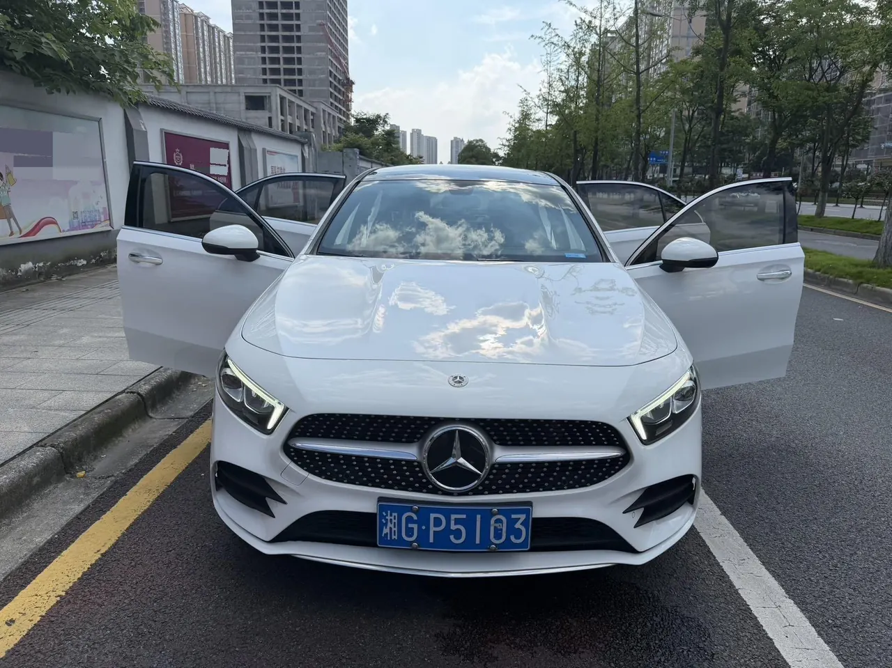Mercedes Benz Class A 2021 A 200 L 1.3T Dynamic Automatic 2