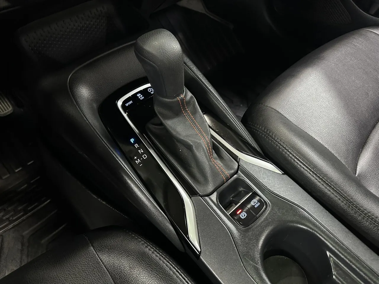 Toyota 2021 corolla 1.2T stepless elite PLUS version of automatic gear 5
