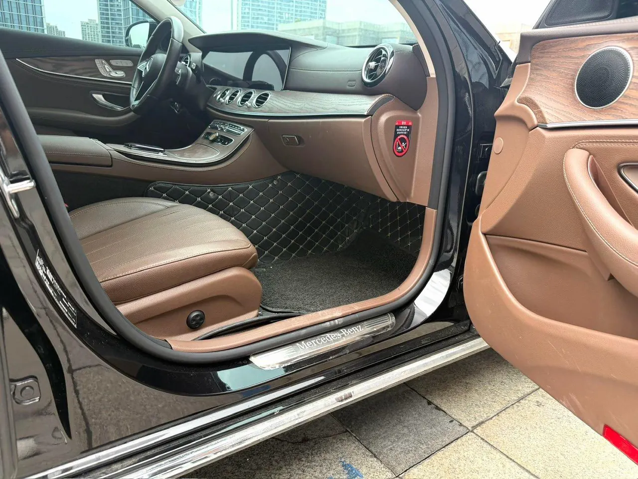 Mercedes Benz E-Class 2023 E 300 L 2.0T Fashion Automatic Gear 5