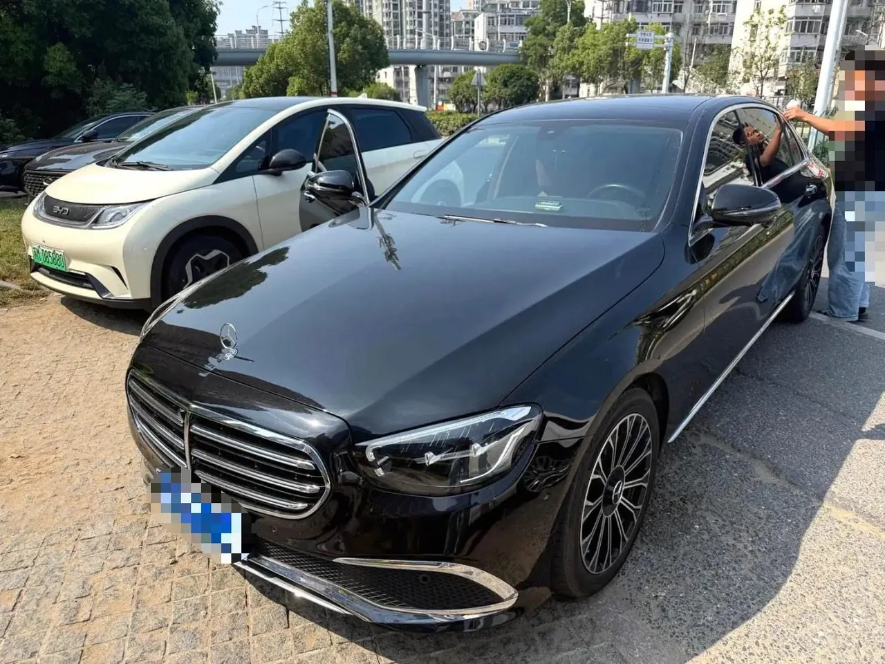Mercedes Benz E Class 2021 E 300 L 2.0T Luxury Automatic Gear - View 1