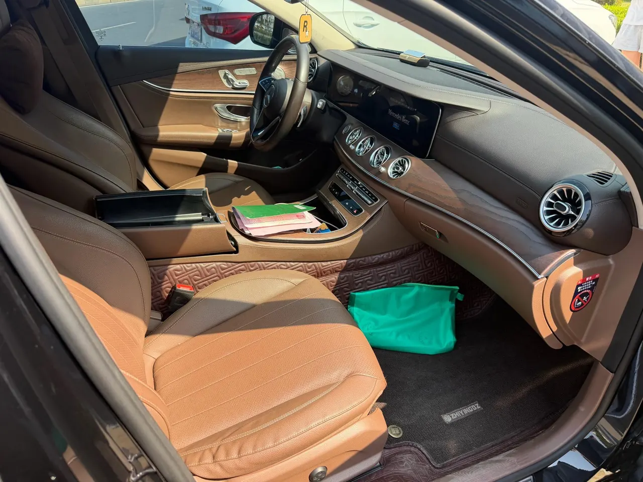 Mercedes Benz E Class 2021 E 300 L 2.0T Luxury Automatic Gear 3