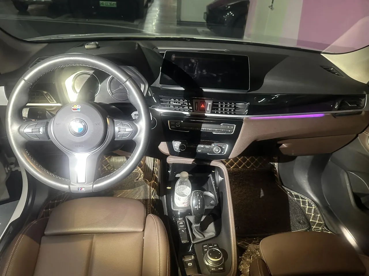 BMW 2021 X1 sDrive20Li 1.5T exclusive automatic gear 5