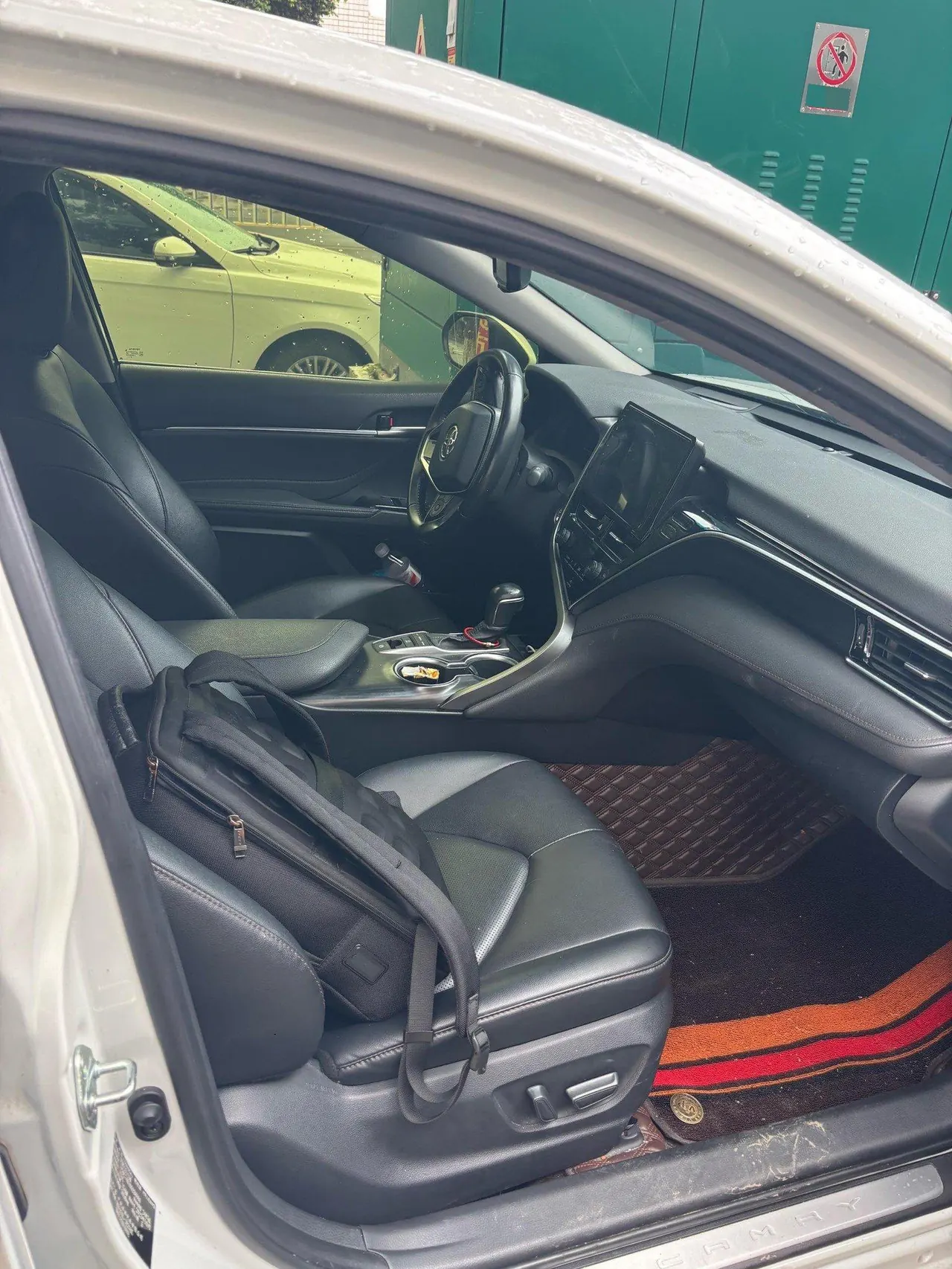 Toyota 2021 Camry 2.5G Deluxe Edition Automatic Gear 8