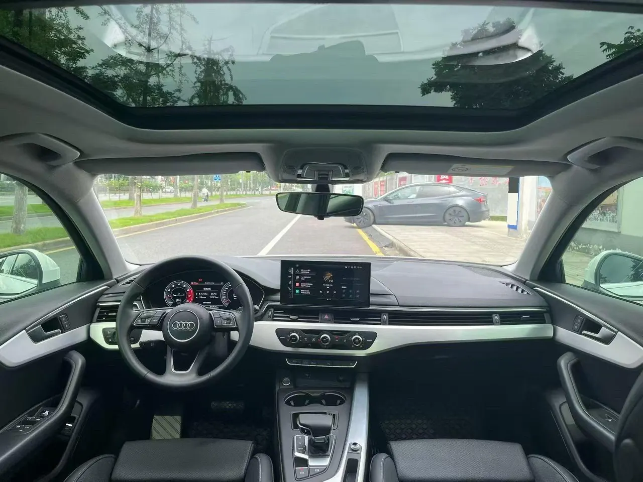 Audi 2020 A4L 2.0TFSI 40TFSI Fashion Dynamic Automatic 2