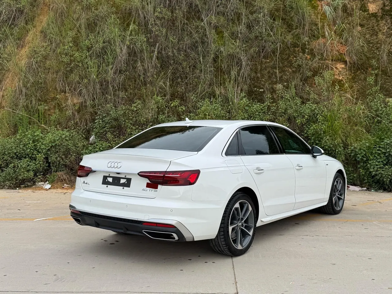 Audi 2020 A4L 2.0TFSI 40TFSI Fashion Dynamic Automatic 4