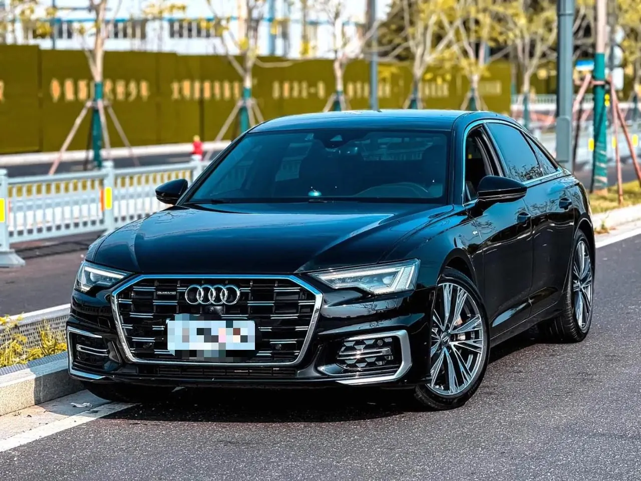 Open image lightbox: Audi 2020 A6L 48V 3.0TFSI 55TFSI Quattro enjoy dynamic automatic transmission