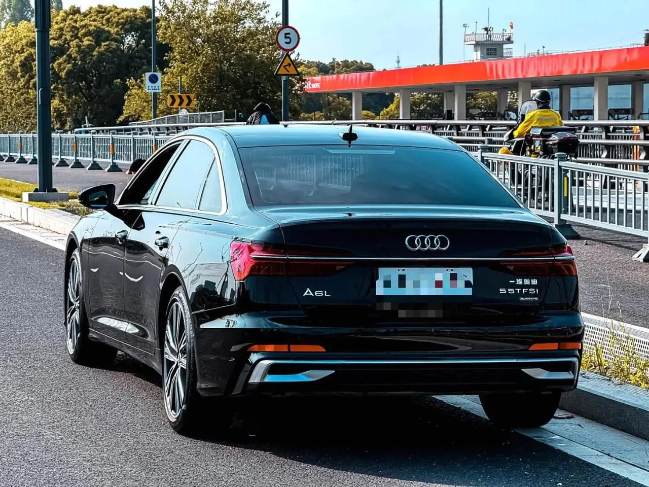 Audi 2020 A6L 48V 3.0TFSI 55TFSI Quattro enjoy dynamic automatic transmission 15