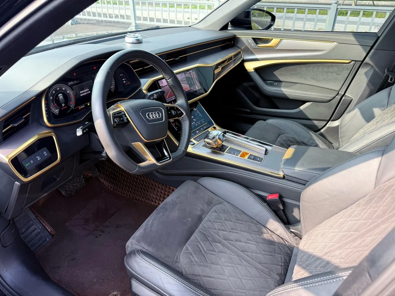 Audi 2020 A6L 48V 3.0TFSI 55TFSI Quattro enjoy dynamic automatic transmission 5