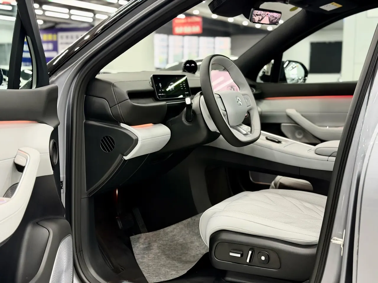 NIO 2025 ES6 75kWh automatic gear 8
