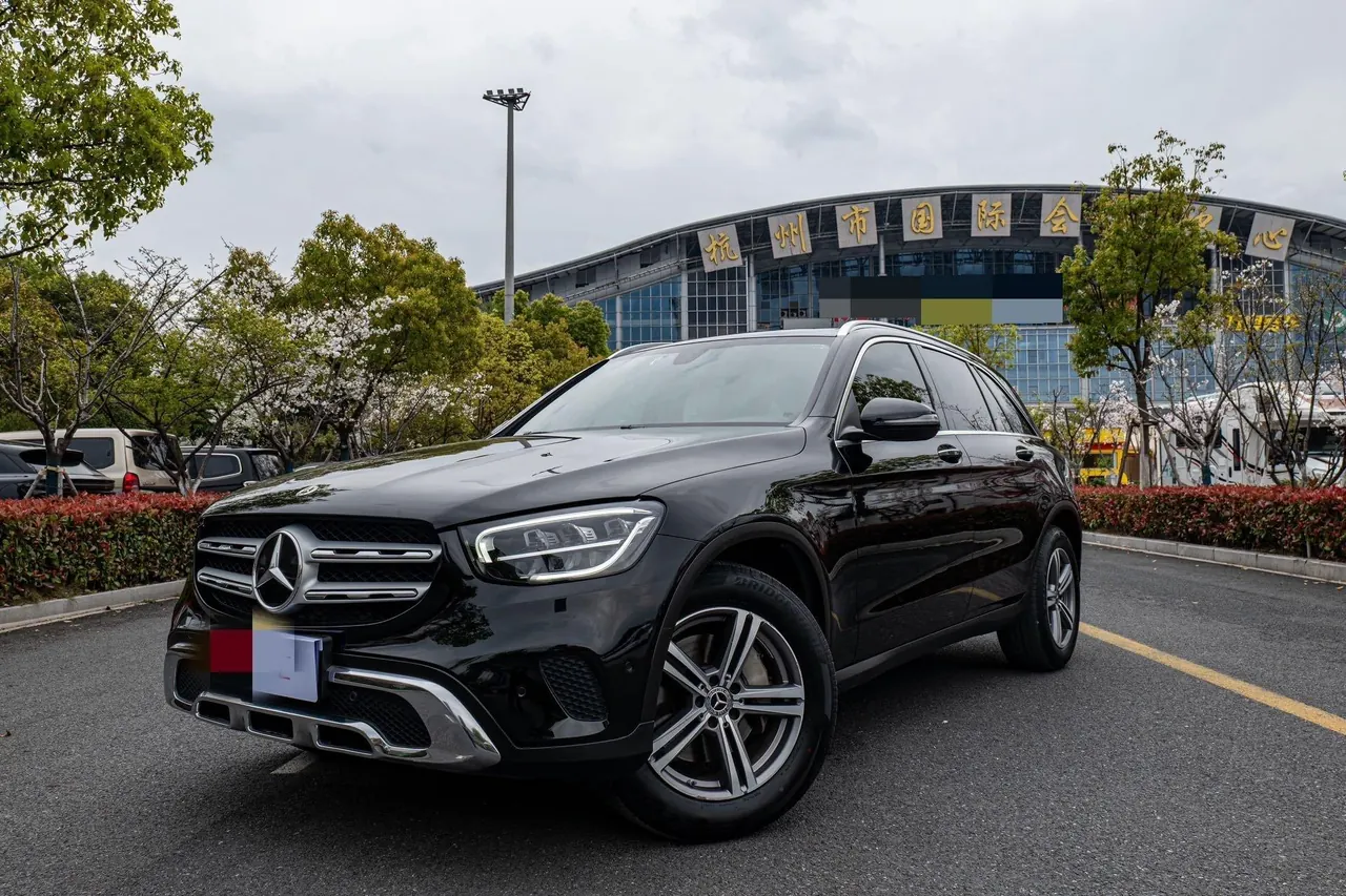 Open image lightbox: Mercedes Benz 2021 GLC 260 L 4MATIC 2.0T Dynamic Automatic