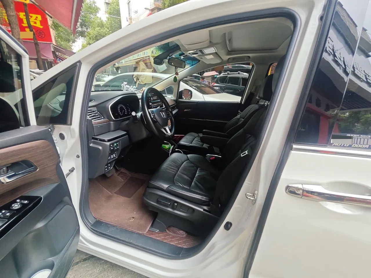 Honda 2022 Odyssey Hybrid 2.0 Stepless Sharp and Glory Edition Automatic Gear 3